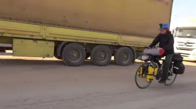 Umre İçin Pedal Çeviriyor: Hatay Cilvegözü’nü Geçti!